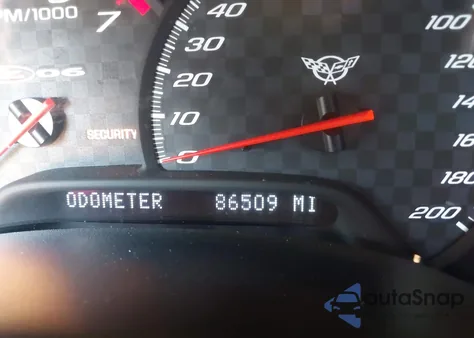 2003 Chevrolet Corvette Z06 Hardtop z USA, uszkodzony, nr VIN 1G1YY12S735124282